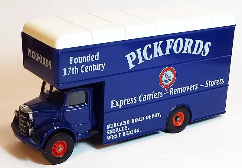 1:50 Bedford Luton Van - Corgi