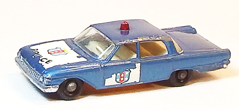 MB-55 Ford Fairlane Police Car, bazar, poškozený lak - Matchbox