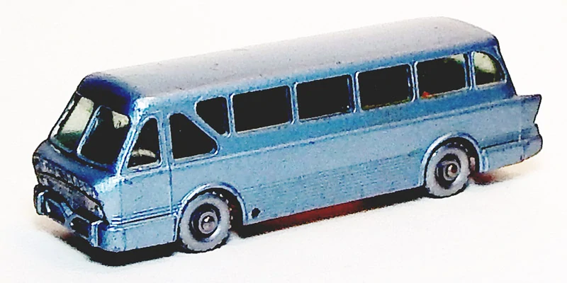 MB-40 Royal Tiger Coach, šedá kola, bazar, poškozený - Matchbox