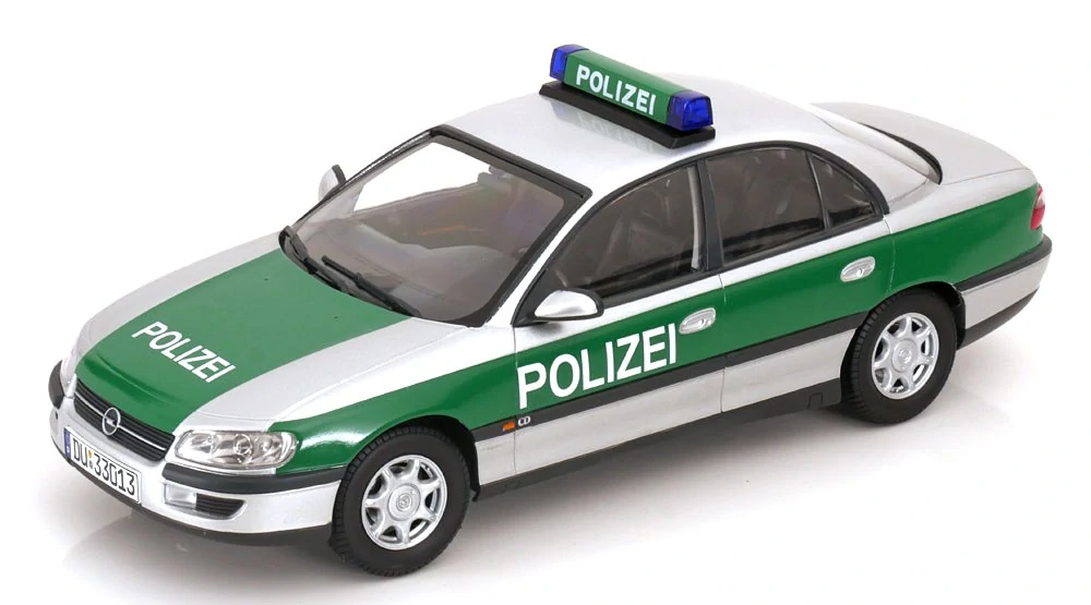 1:18 Opel Omega B 1996 German Polizei/Policie - Triple9