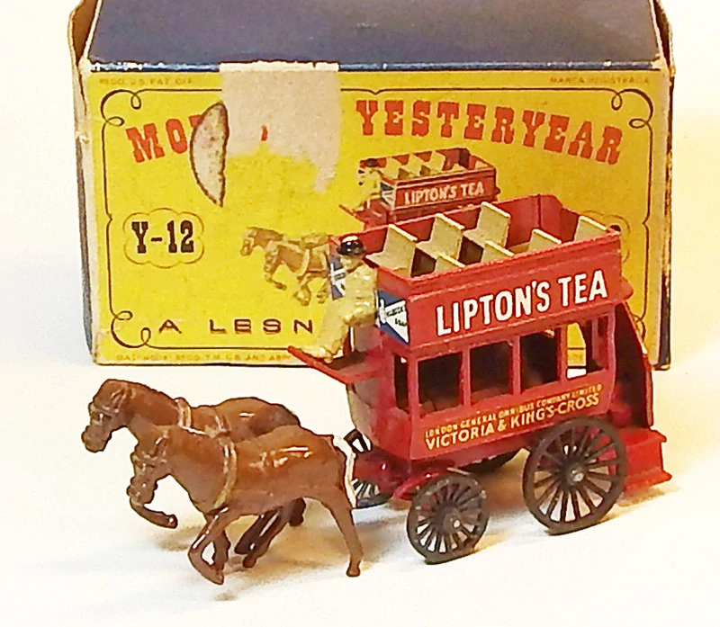 Y-12 Horse Bus, bazar - Matchbox