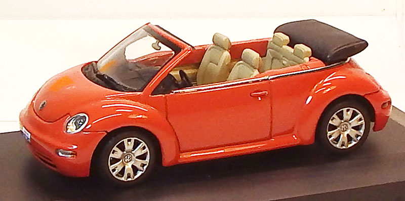 1:43 VW New Beetle, ve vitrínce - Autoart