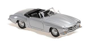 1:43 Mercedes 190 SL stříbrný - Maxichamps