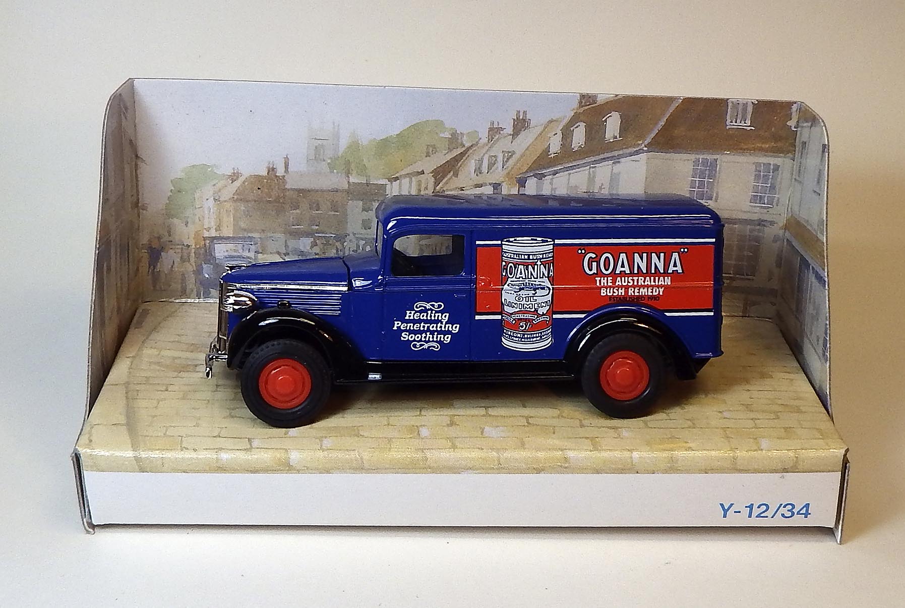 Y-12C GMC Van, bazar, speciální cena, poškozená krabička - Matchbox Yesteryear