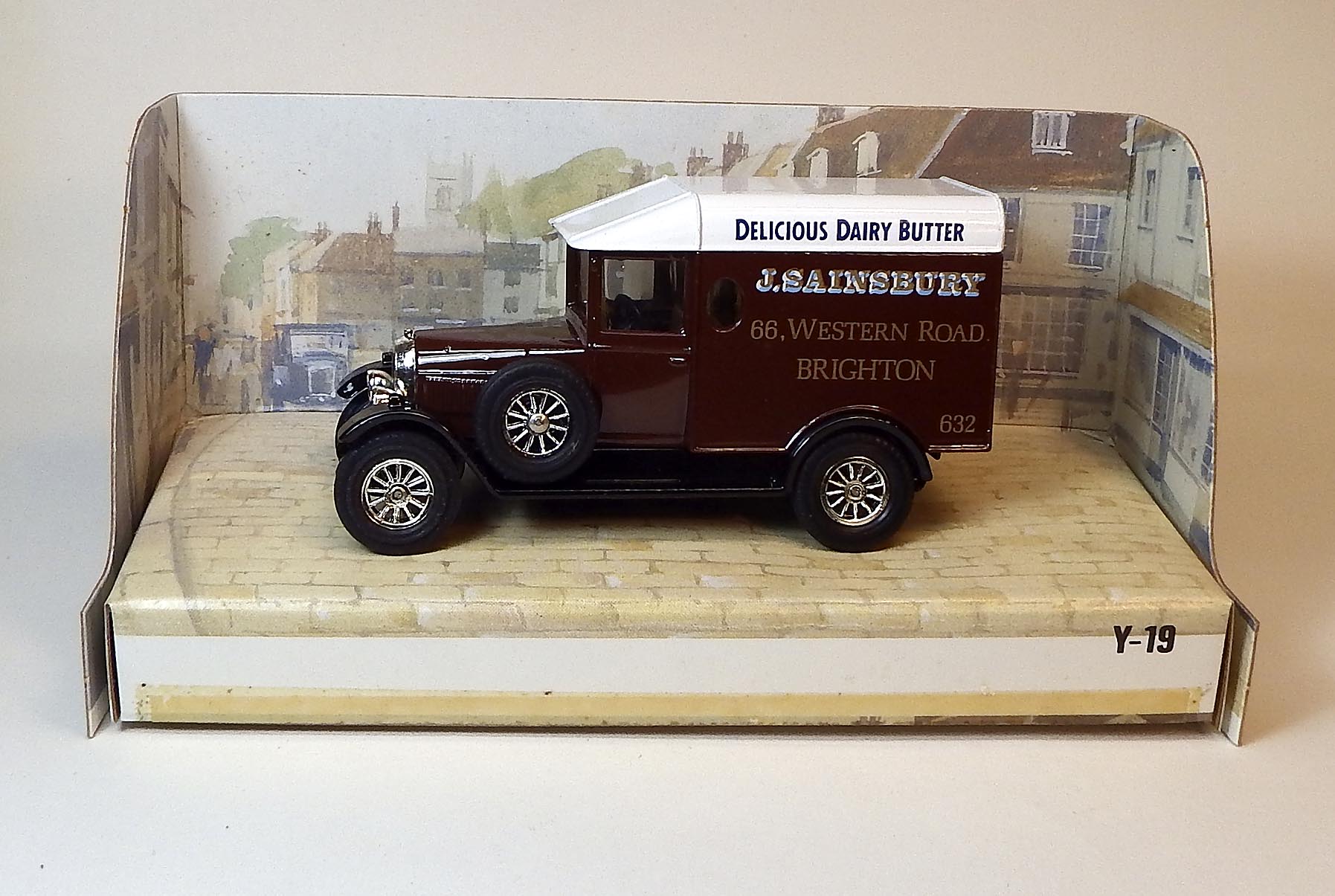 Y-19 1929 Morris Cowley Van, bazar, speciální cena, poškozená krabička - Matchbox Yesteryear
