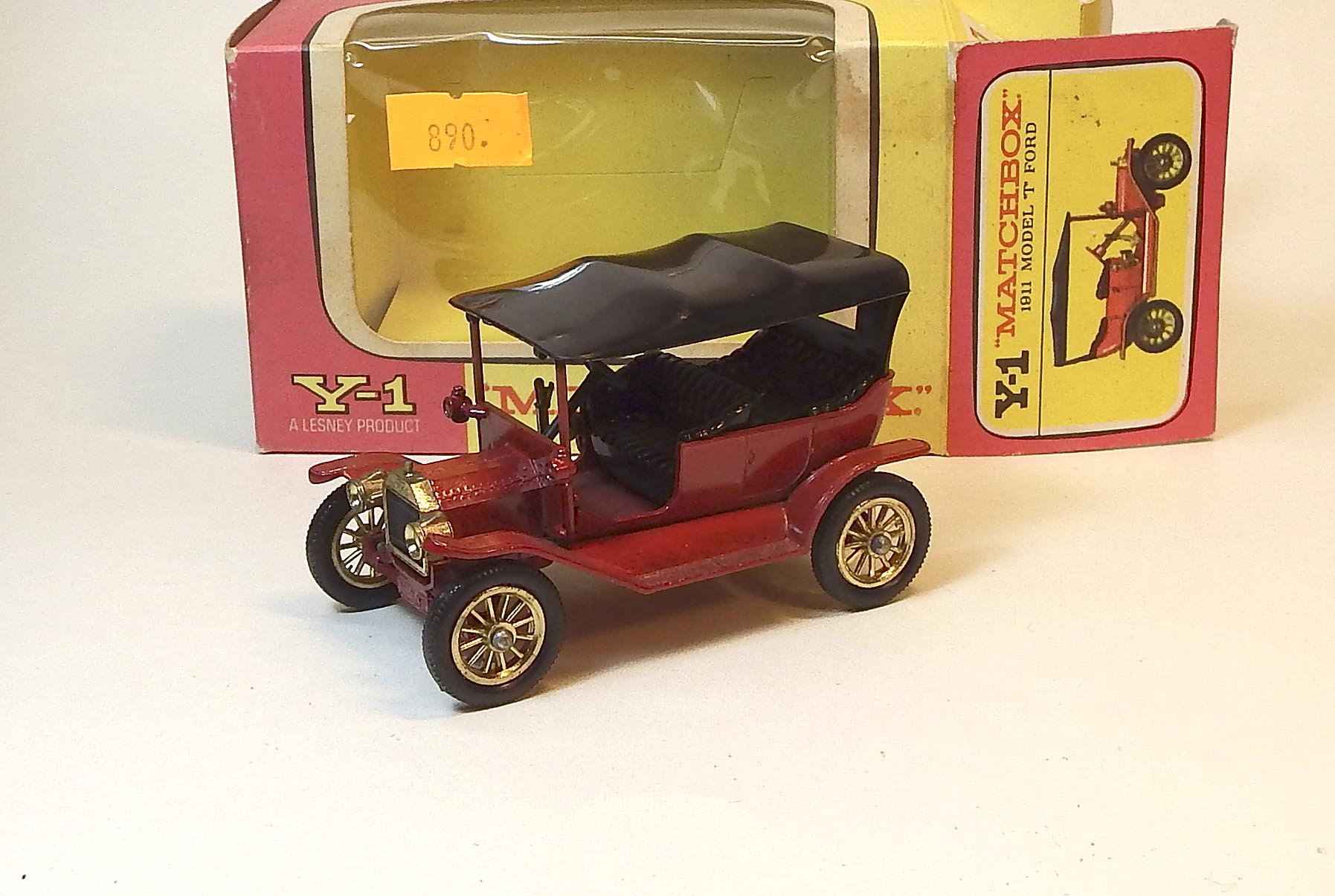 Y-1 1911 Model "T" Ford, bazar - Matchbox Yesteryear