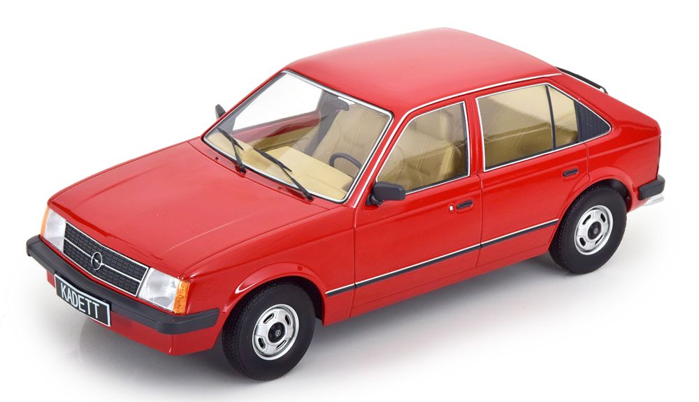 1:18 Opel Kadett D 5-Door 1984 red/beige interior - Triple9