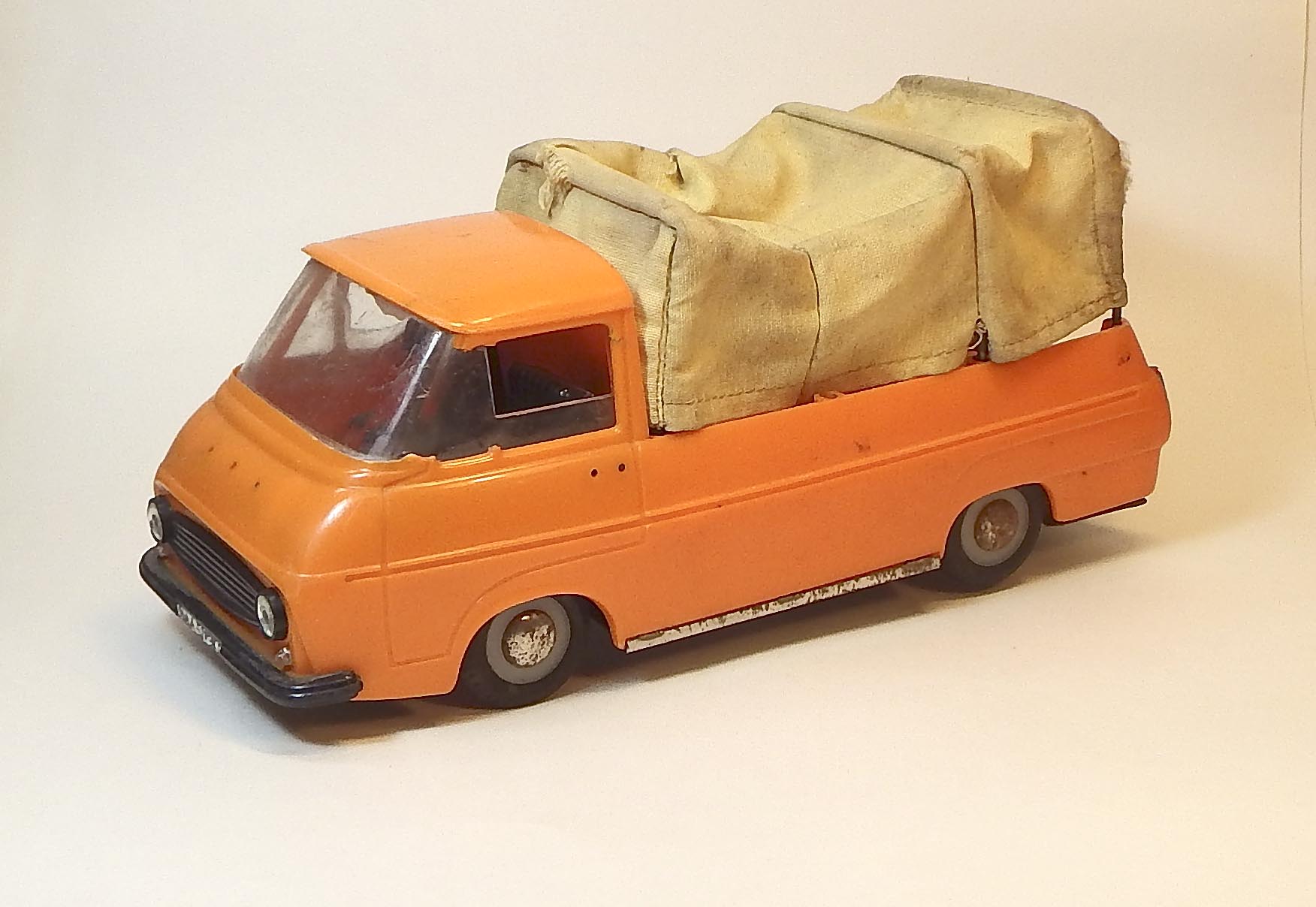 Škoda 1203, stará hračka, bazar - KDN