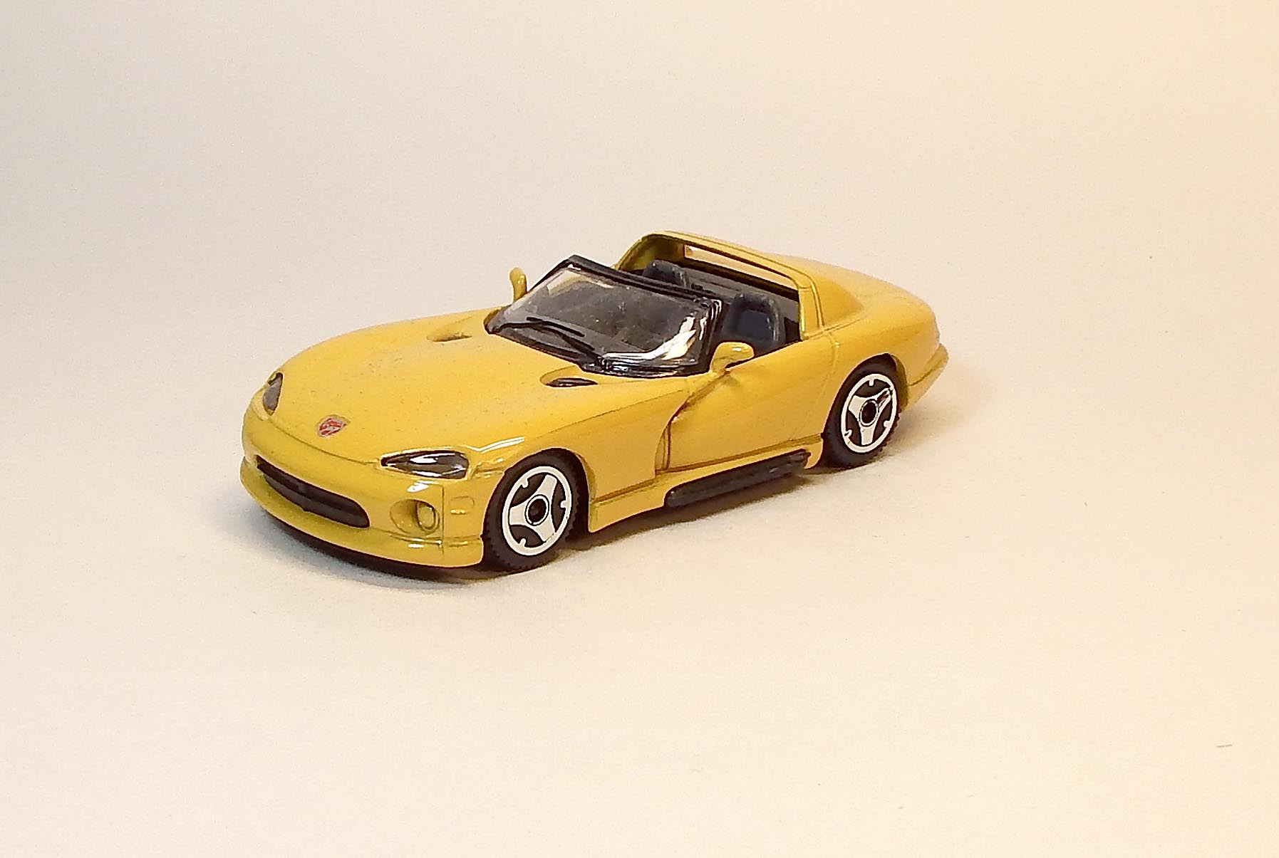 1:43 Dodge Viper, bazar, bez krabičky - Bburago