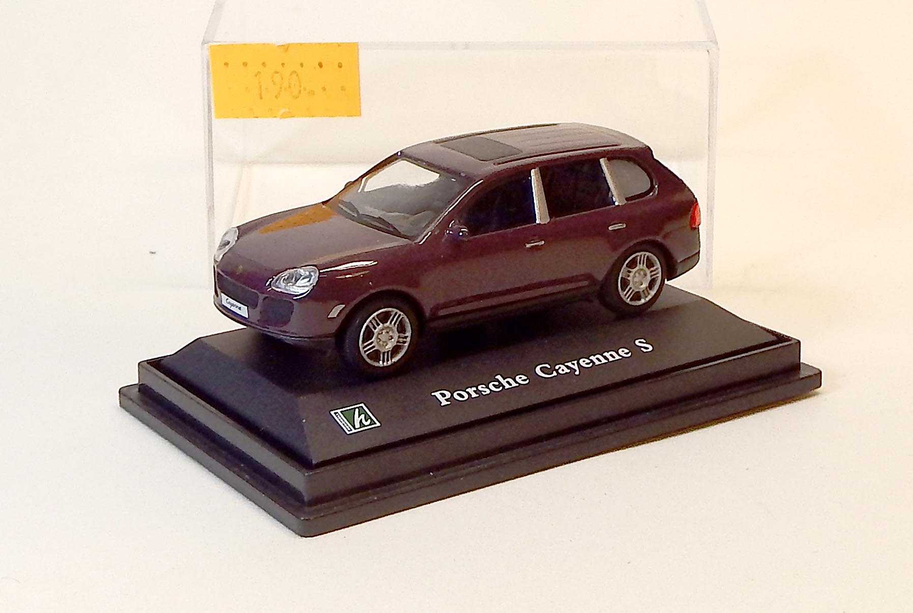 1:87 Porsche Cayenne S, bazar