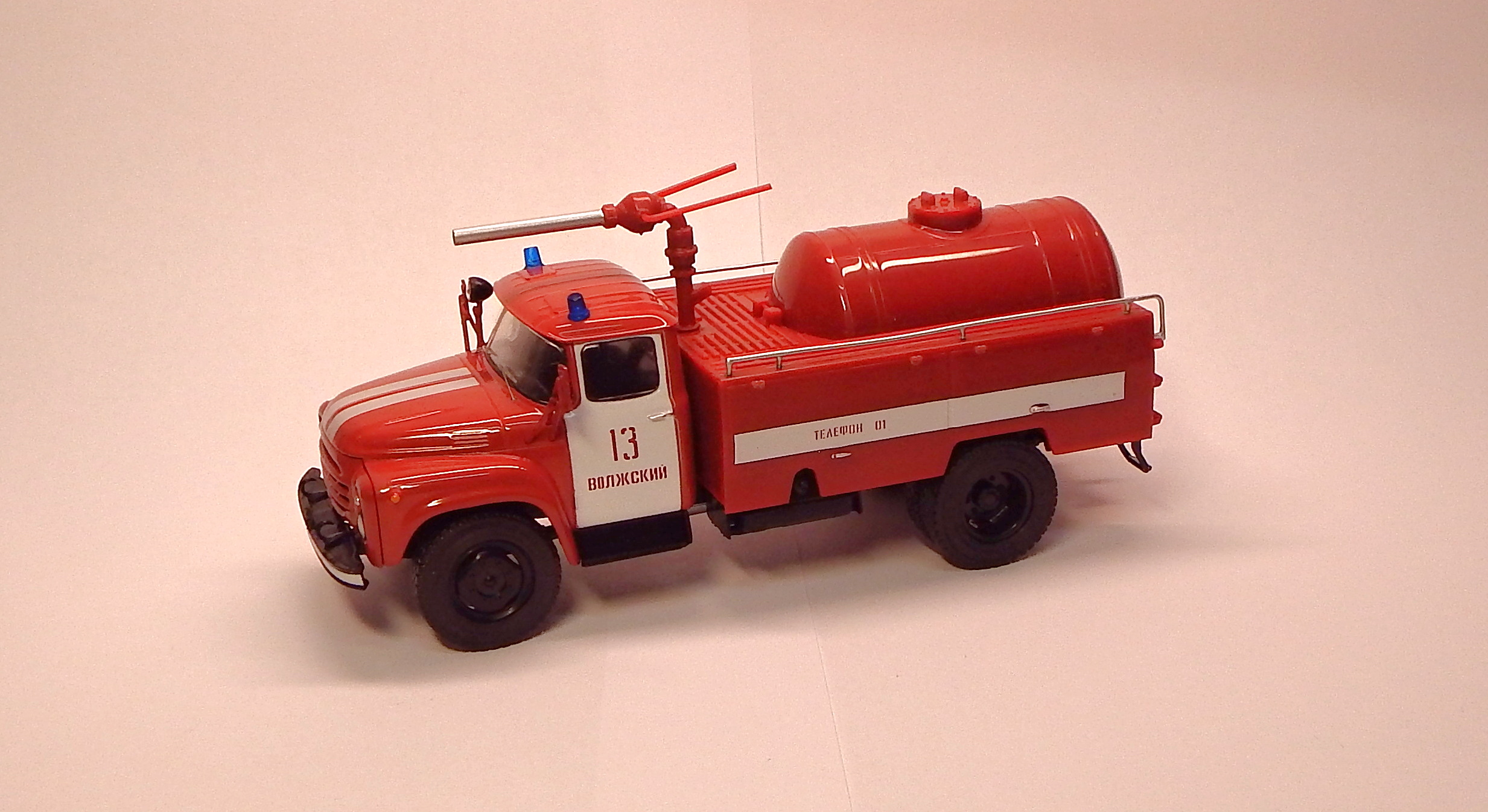 Zil AP-3, hasiči, bazar, bez krabičky