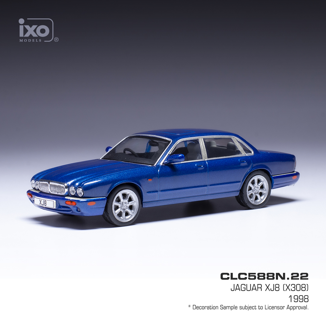 1:43 Jaguar XJ8 X308 blue - IXO
