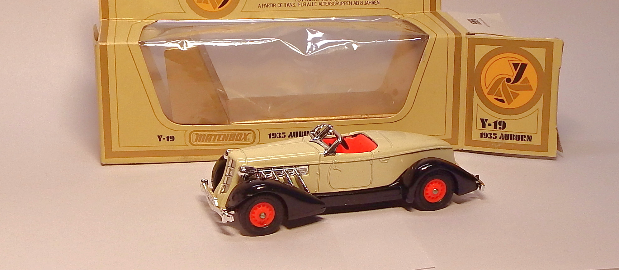 Y-19 Aburn, bazar - Matchbox