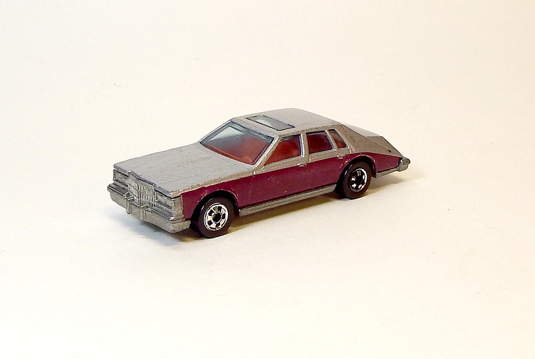 Cadillac Seville, bazar - Hot Wheels