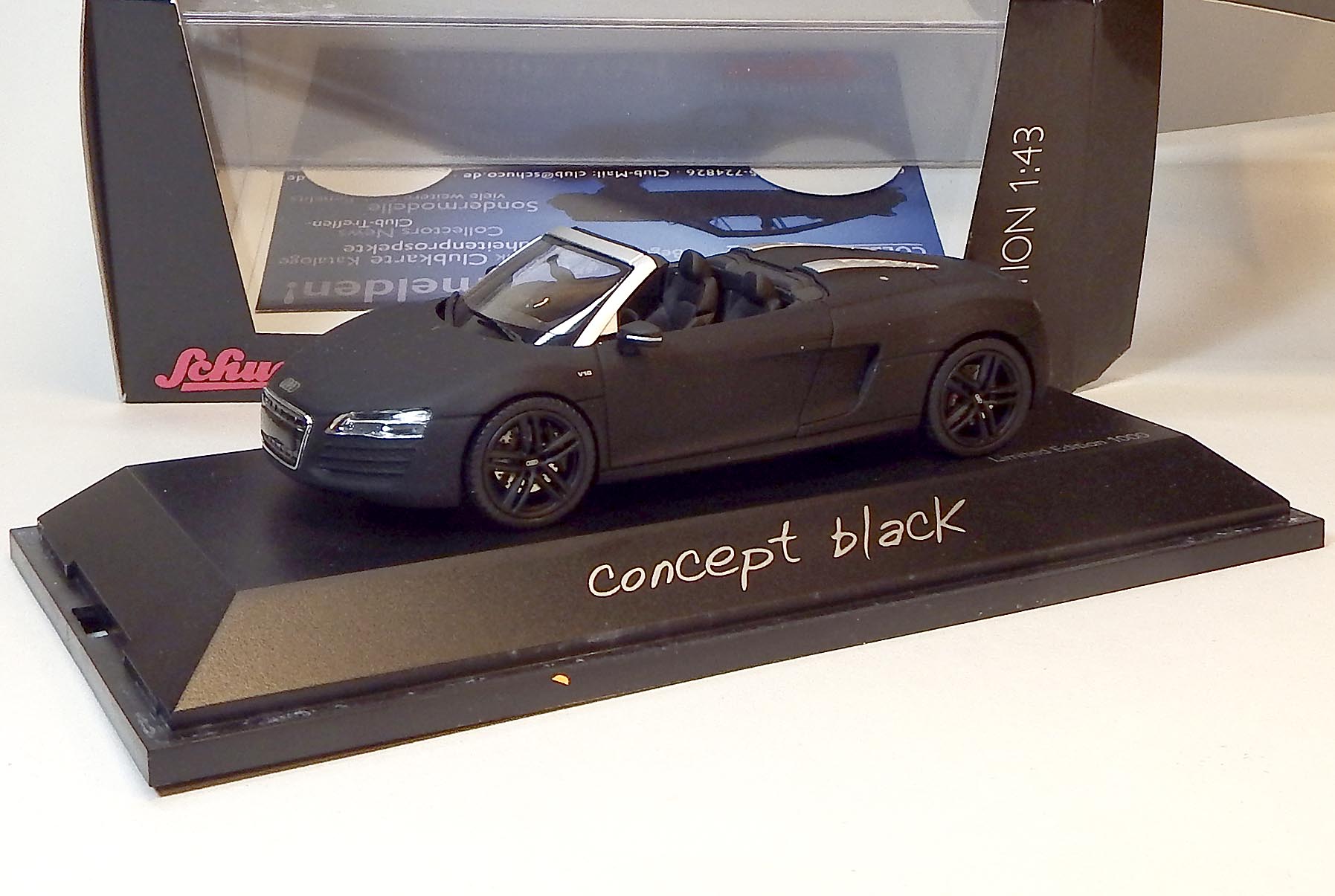 1:43 2012 Audi R8 Spyder "Concept", bazar - Schuco