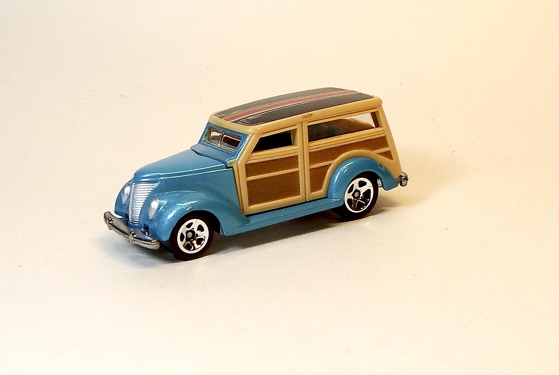 1937 Ford, bazar, bez krabičky - Hot Wheels