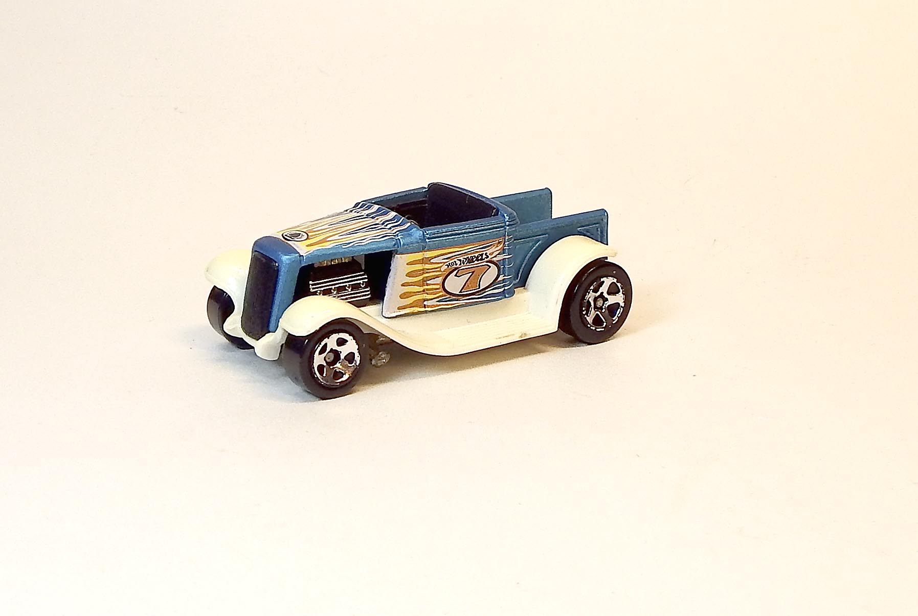 Hooligan, bazar, bez krabičky - Hot Wheels