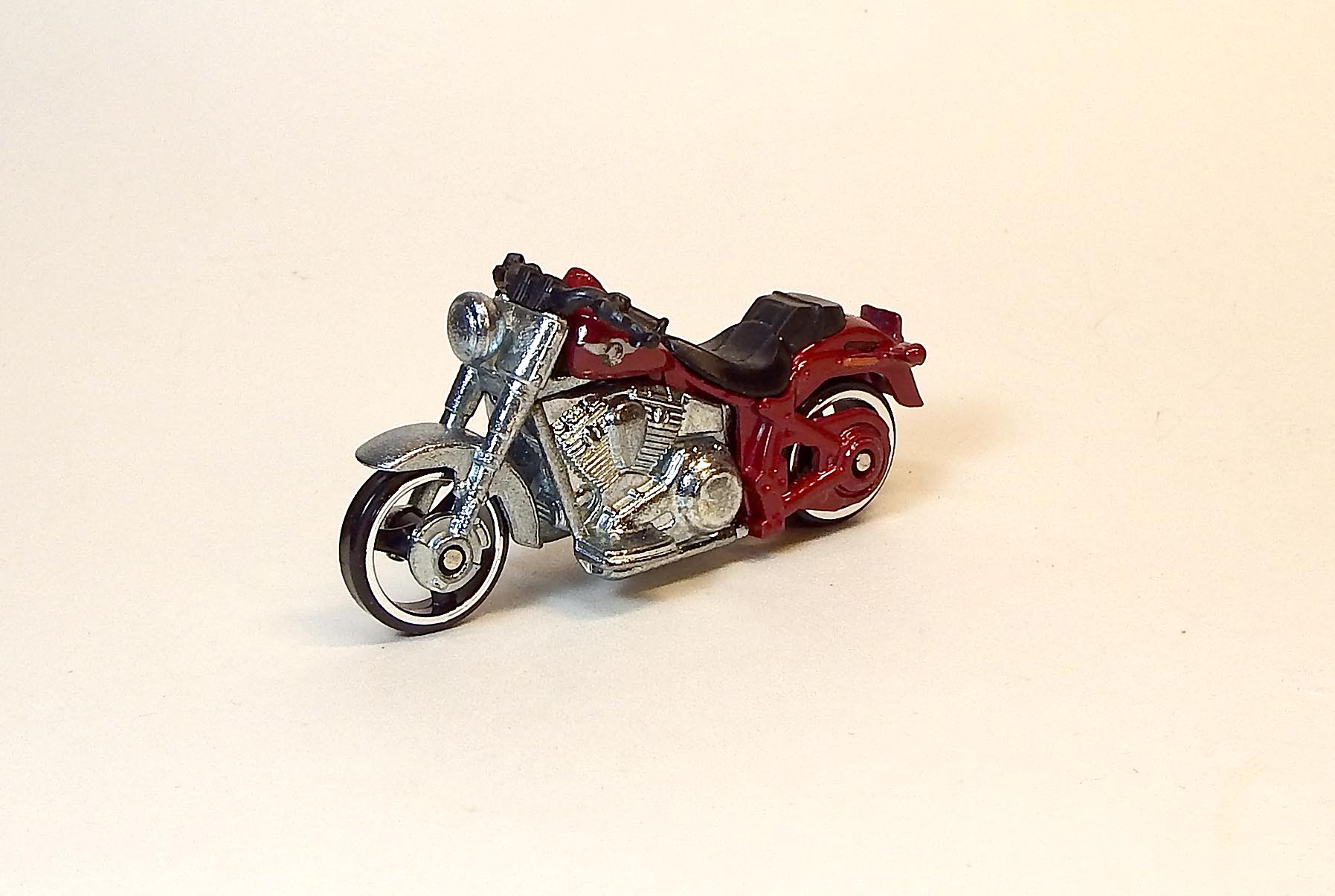 Motocykl, bazar, bez krabičky - Hot Wheels