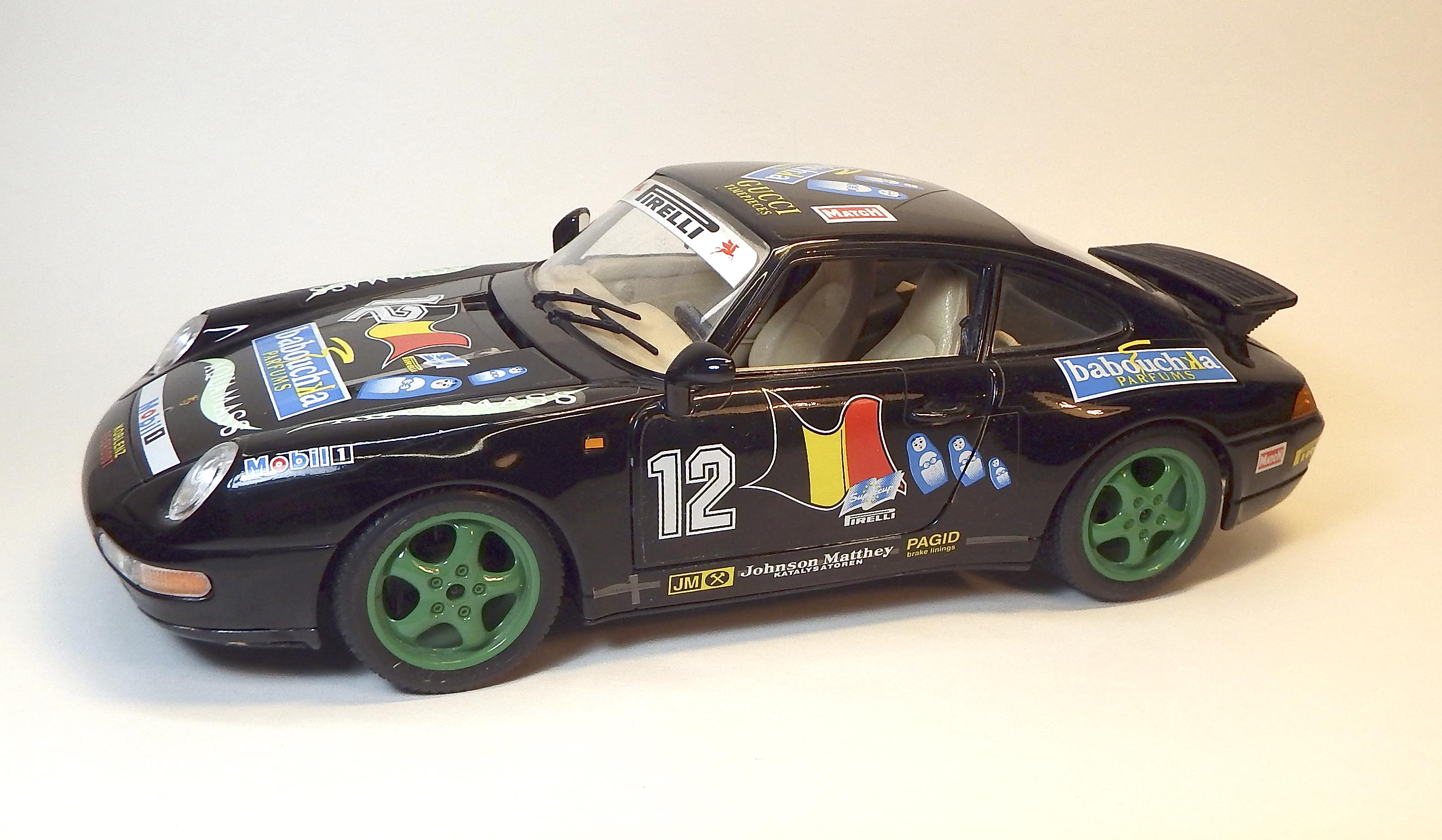 1:18 Porsche 911 Carrera 1993, bazar, bez krabičky - Bburago