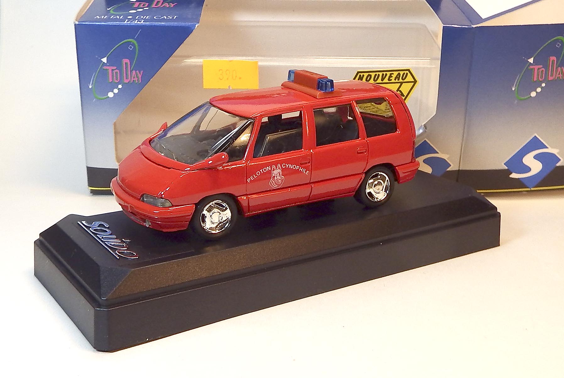 1:43 Renault Espace - hasiči, bazar - Schuco