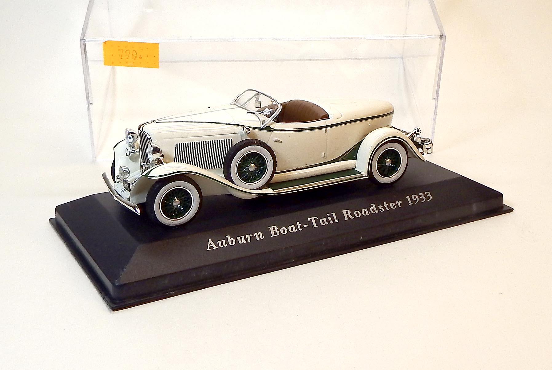 1:43 Auburn Boat Tail Rodaster 1933 - Altaya