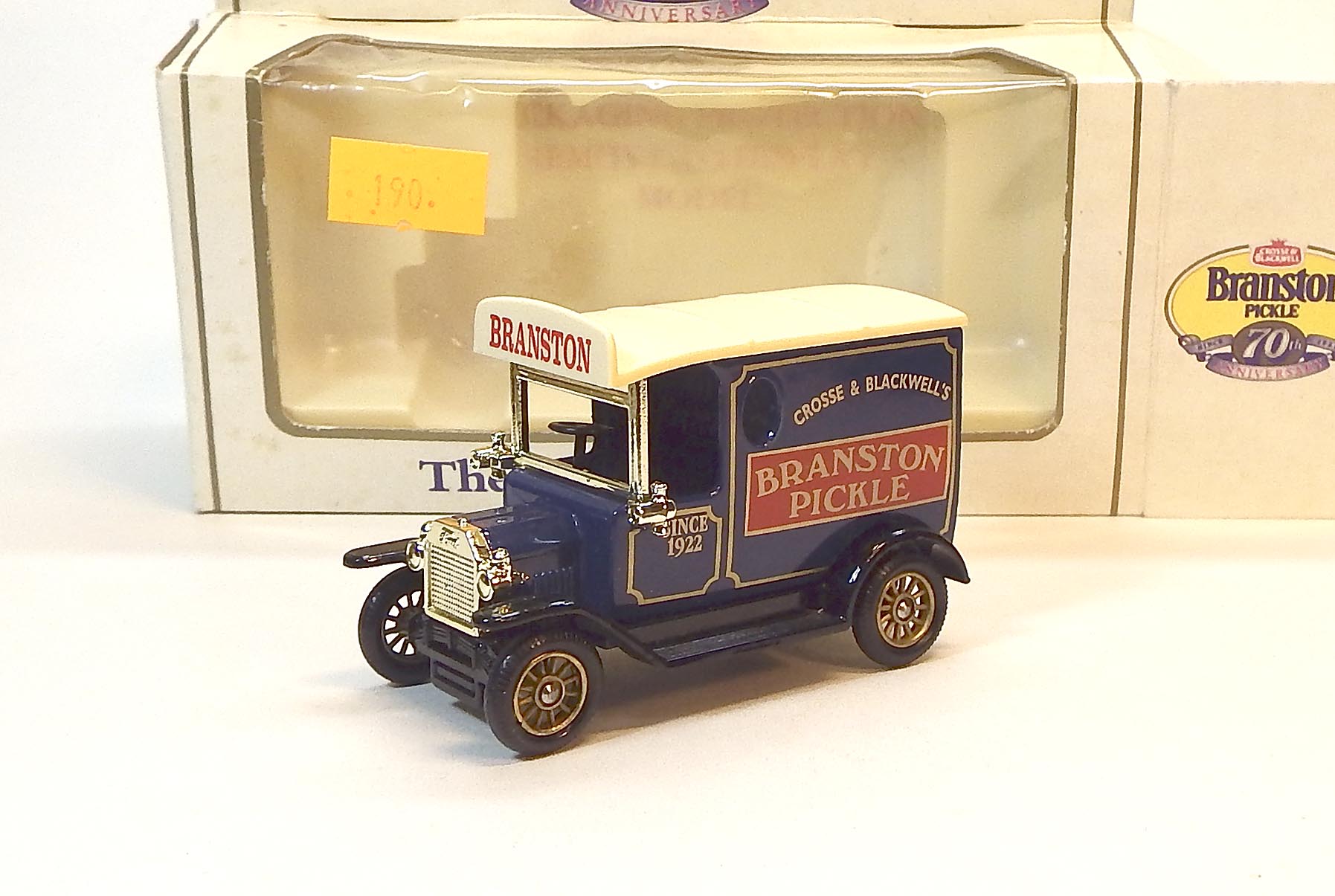 1:43 Ford "Branston Pickle", bazar - Lledo