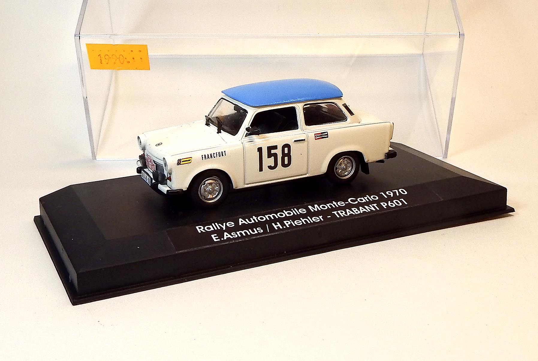 1:43 Trabant P601 RMC 1970, ruční práce