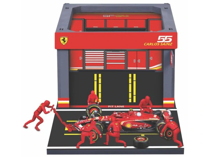 1:43 Ferrari SF-24 #55 CARLOS SAINZ 2024 - PIT PASS SET - Bburago