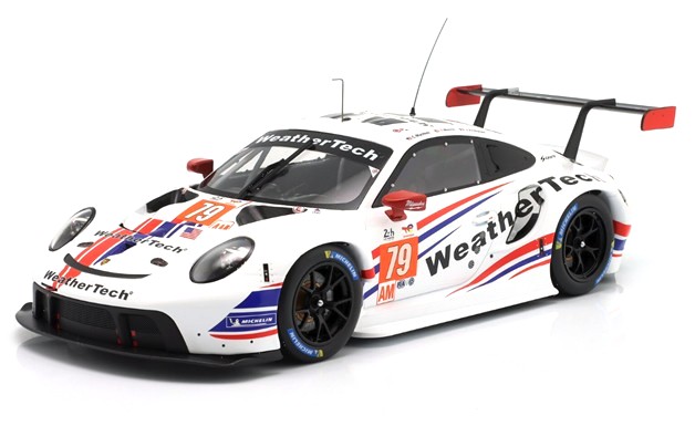 1:18 Porsche 911 RSR #79 MacNeil/Bamber/Vanthoor 24H Le Mans 2021 - IXO