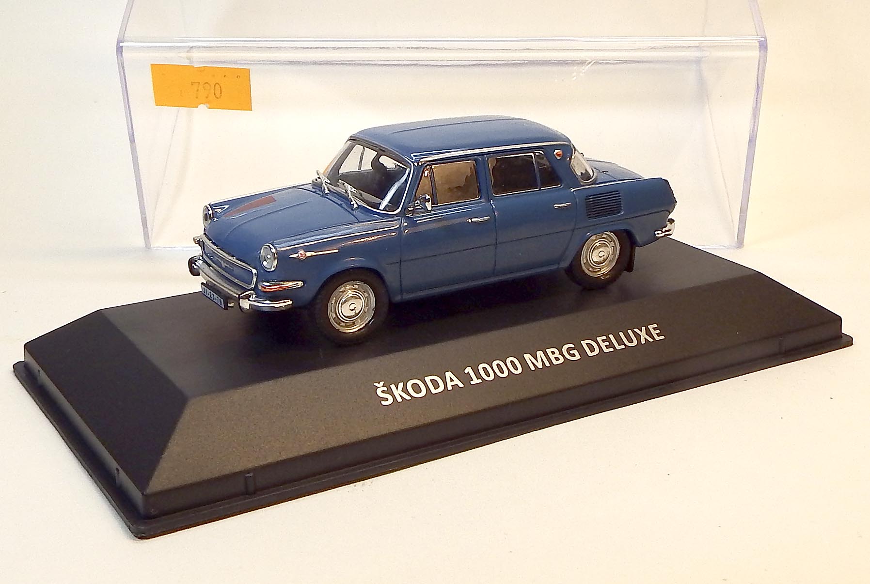 1:43 Škoda 1000 MBG Deluxe, bazar - DeAgostini