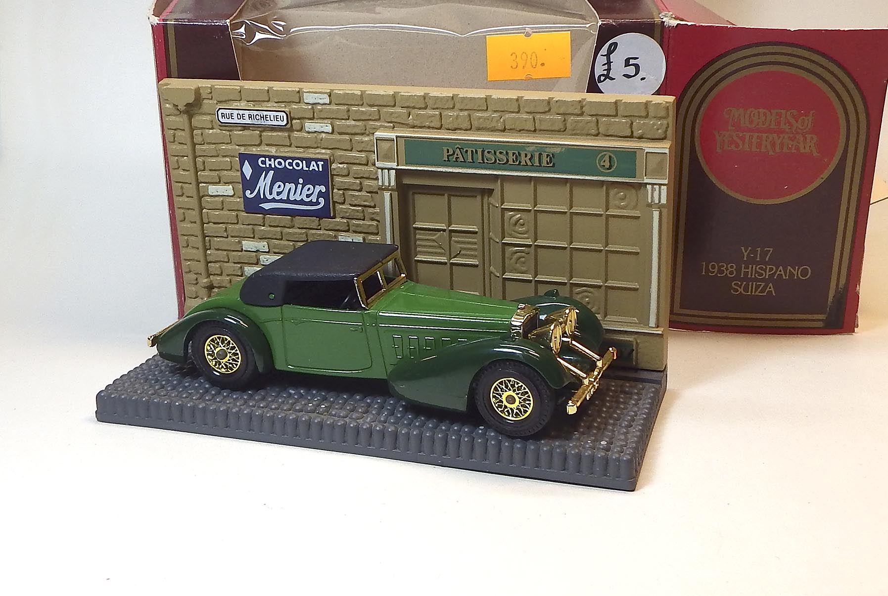 Y-17 1938 Hispano Suiza, bazar - Matchbox Yesteryear