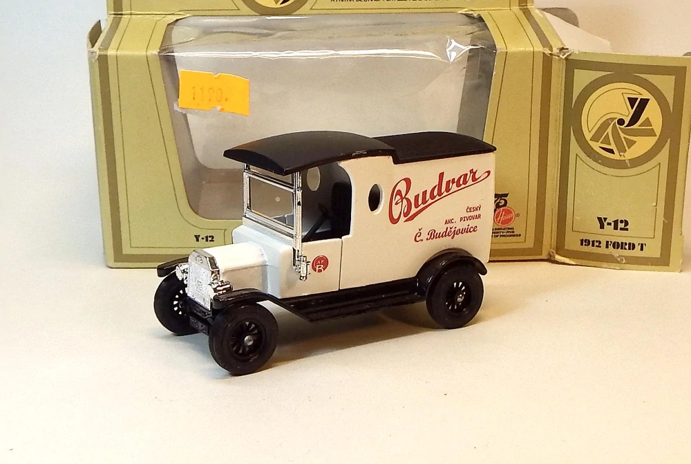 Y-12 1912 Ford Model T, bazar, Code 3 - Matchbox Yesteryear