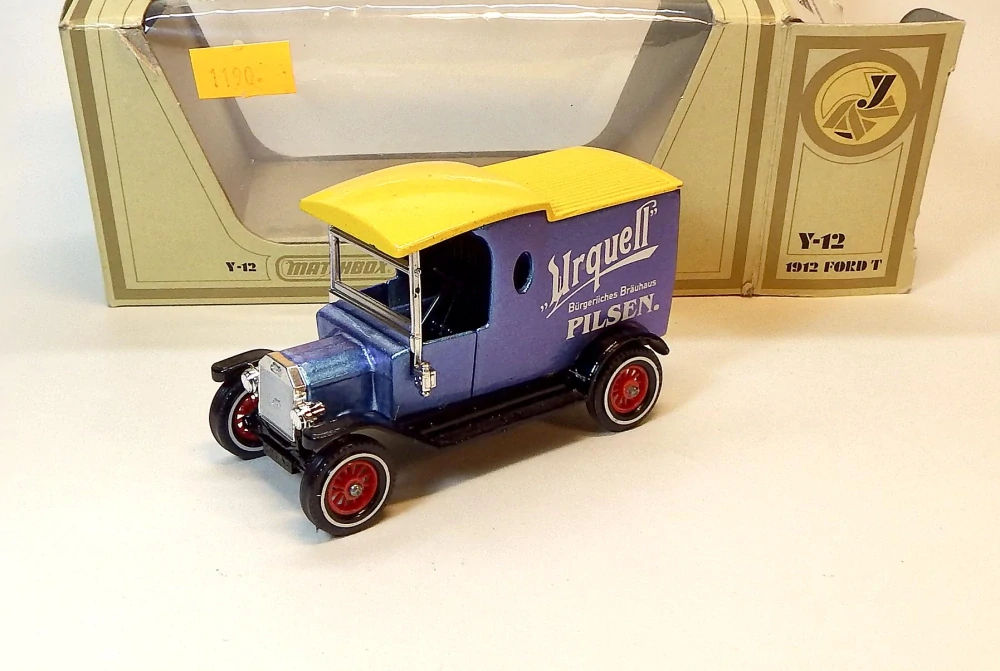 Y-12 1912 Ford Model T, bazar, Code 3 - Matchbox Yesteryear
