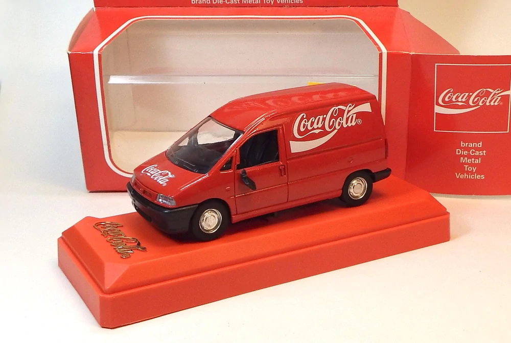1:43 1995 Peugeot Expert Coca-Cola, bazar - Solido
