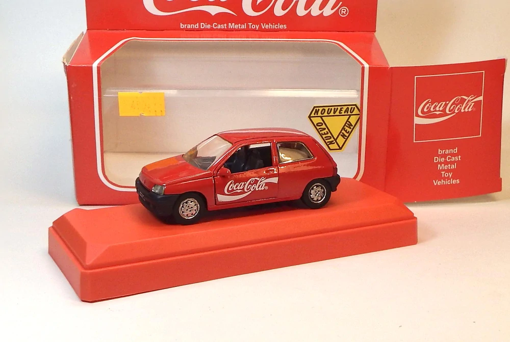1:43 1990 Renault Clio Coca-Cola, bazar - Solido