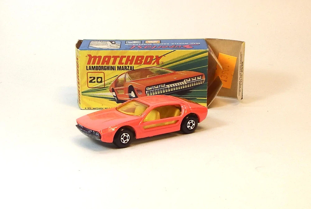 MB-20 Lamborghini Marzal, bazar, vzácný, tmavší červený lak - Matchbox