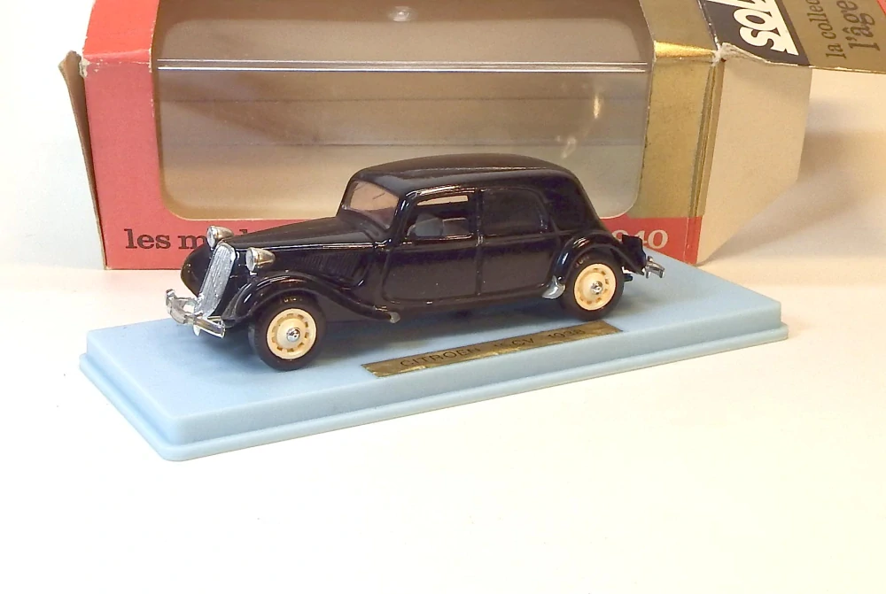 1:43 1930 Citroën 15CV, bazar - Solido