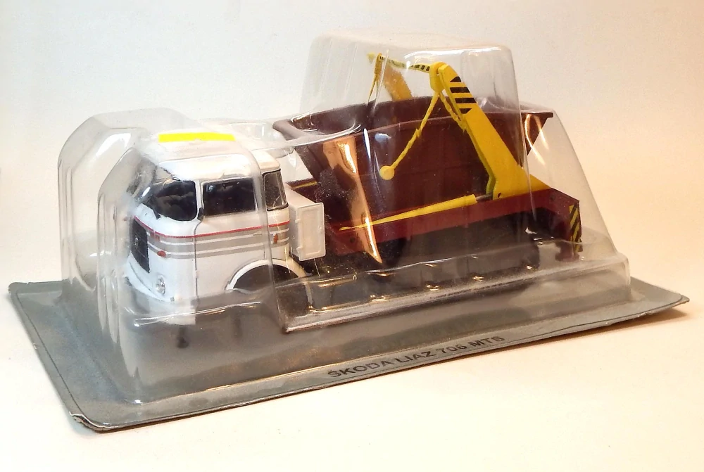 1:43 Škoda LIAZ 706 MTS, bazar - DeAgostini