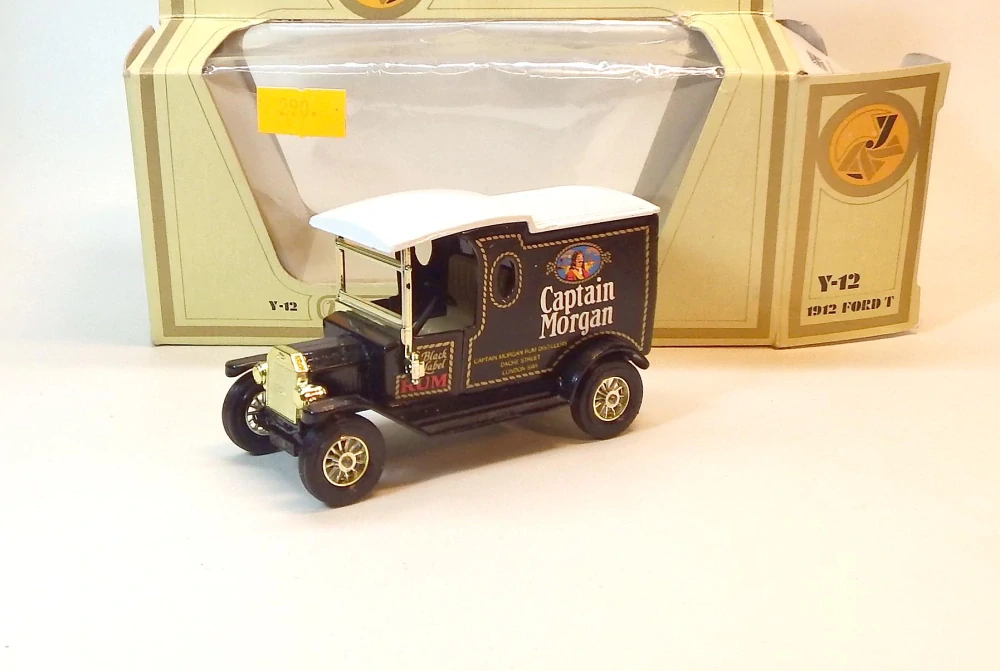 Y-12 1912 Ford Model T, bazar - Matchbox Yesteryear