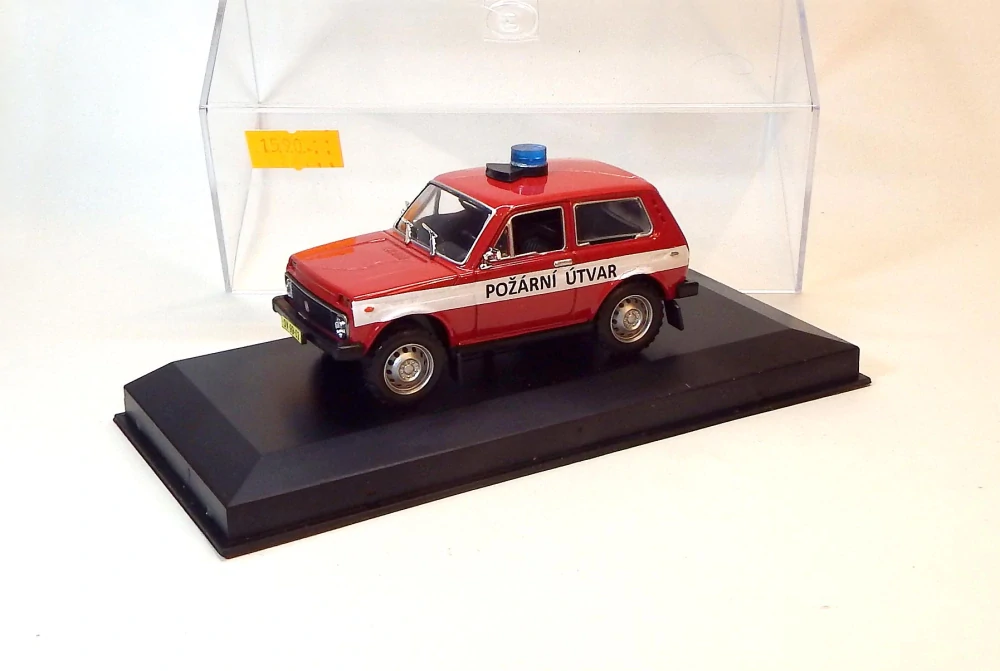 1:43 Lada Niva Požární útvar, ruční práce