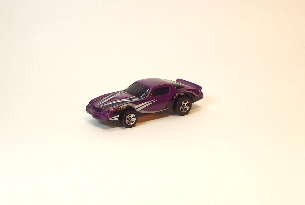 Camaro Z28, bazar, bez krabičky - Hot Wheels