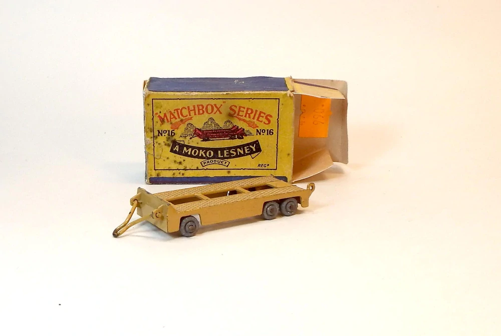 MB-16 Trailer, bazar, opravená krabička - Moko Lesney