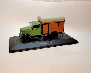 1:43 Opel Blitz 1949, bazar
