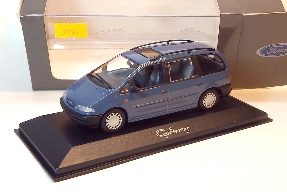 1:43 Ford Galaxy, bazar - Paul's Model Art