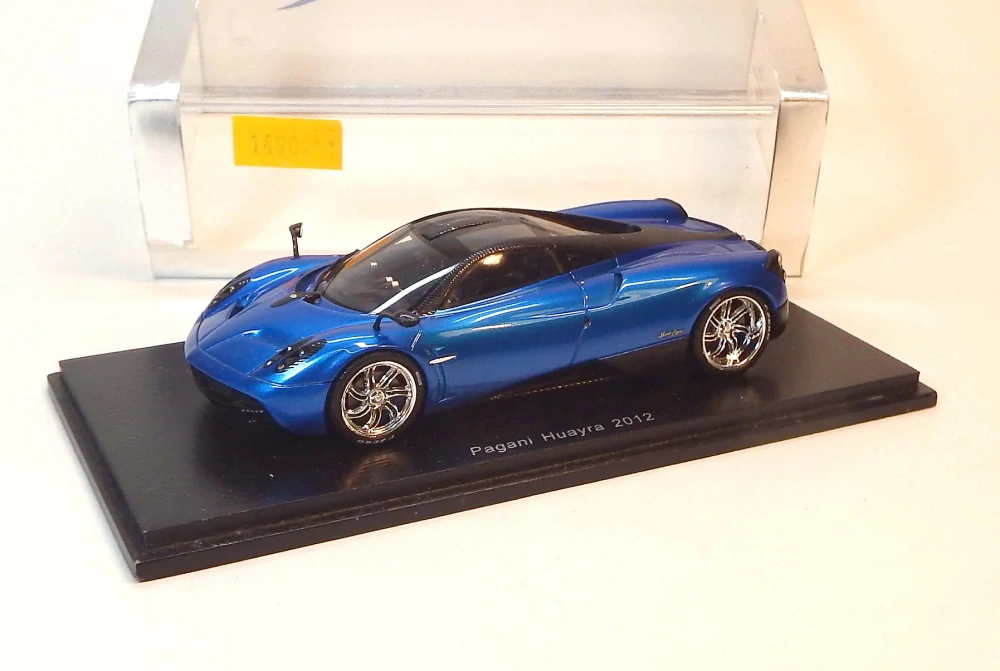 1:43 2012 Pagani Huayra, bazar - Spark