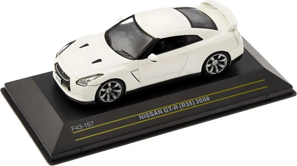 1:43 Nissan GT-R R35 2008 White - First 43 Models