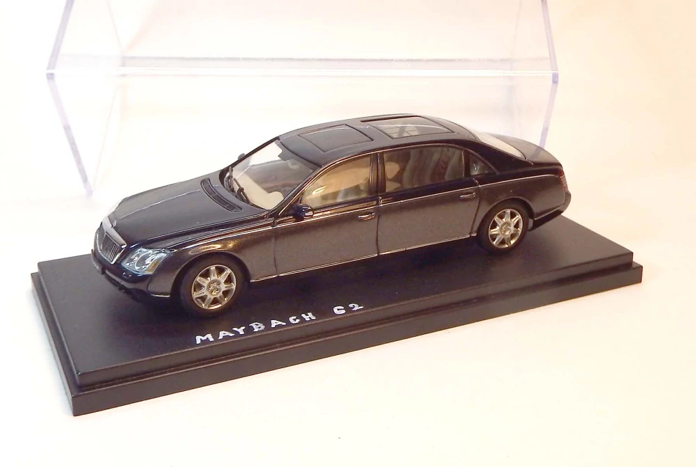 1:43 Maybach G2, bazar, neoriginální krabička - AutoArt