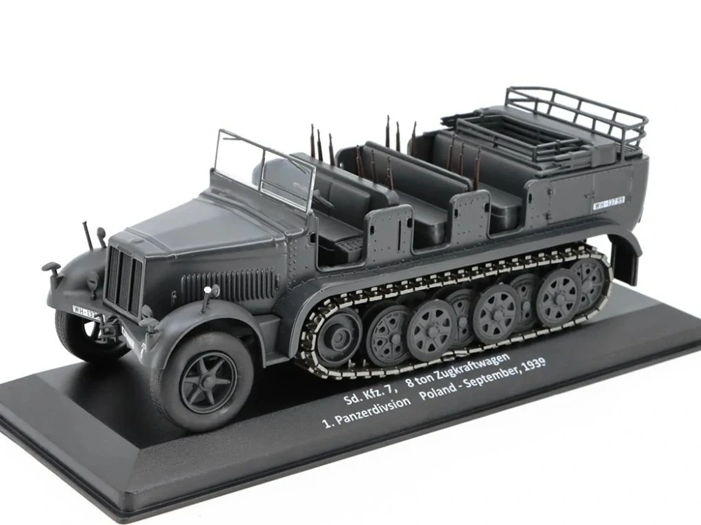1:43 Sd. Kfz. 7 8ton Zugkraftwagen 1.Panzerdivision 1939 - DeAgostini