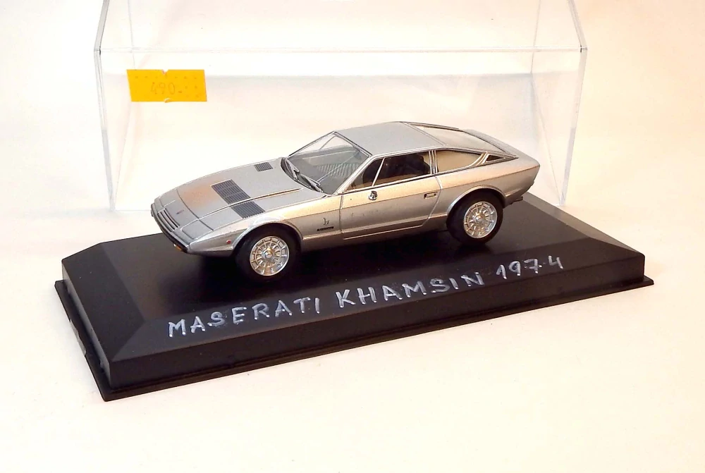 1:43 1974 Maserati Khamsin, bazar