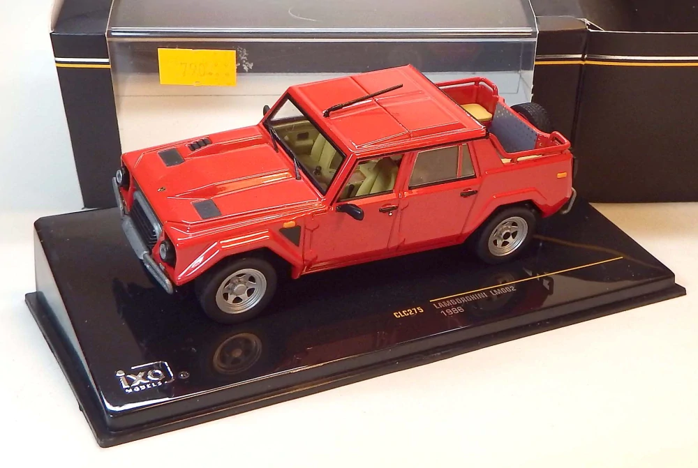 1:43 1986 Lamborghini LM002, bazar - ixo